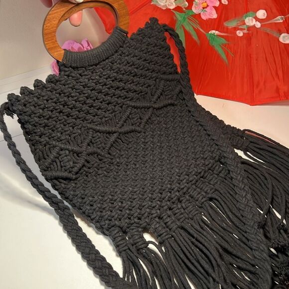 NWOT Danielle Nicole purse crochet fringe black crossbody hand bag wood handles - Picture 2 of 7